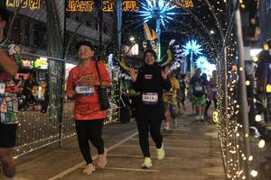 BIB: 3888, 3415
                            <button type="button" onclick="openModal(26274622)" class="btn btn-primary btn-sm float-right btn-popup" data-toggle="modal" data-target=".modal-high-quality">
                        <i class="fas fa-shopping-cart"></i> Add to Cart
                    </button>
                                            <button type="button" onclick="isThisMe(26274622, true)" class="btn btn-success btn-sm float-right btn-popup btn-isme hidden" data-toggle="tooltip" data-placement="bottom" title="นี่คือรูปของคุณใช่ไหม คลิกที่นี่เพื่อเอาเข้าอัลบั้ม">
                        <i class="fas fa-plus"></i> Add to album
                    </button>
                    <button type="button" onclick="isThisMe(26274622, false)" class="btn btn-warning btn-sm float-right btn-popup btn-isnotme hidden">
                        <i class="fas fa-ban"></i> Remove from album
                    </button>